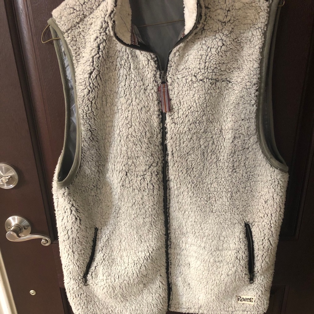 Royce Sherpa Zip up vest